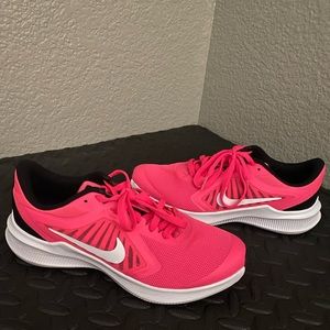 Womens Nike shoes